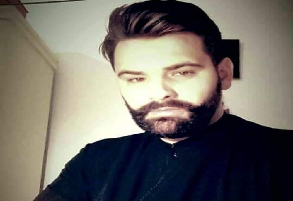 Preot dintr-un sat covăsnean: „Jumătate dintre copiii care merg la școală nu au curent, 99 % nu au internet. La ce să își încarce tabletele? La soare?”