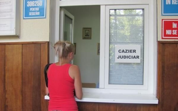 S-au redeschis ghișeele pentru eliberarea cazierului judiciar