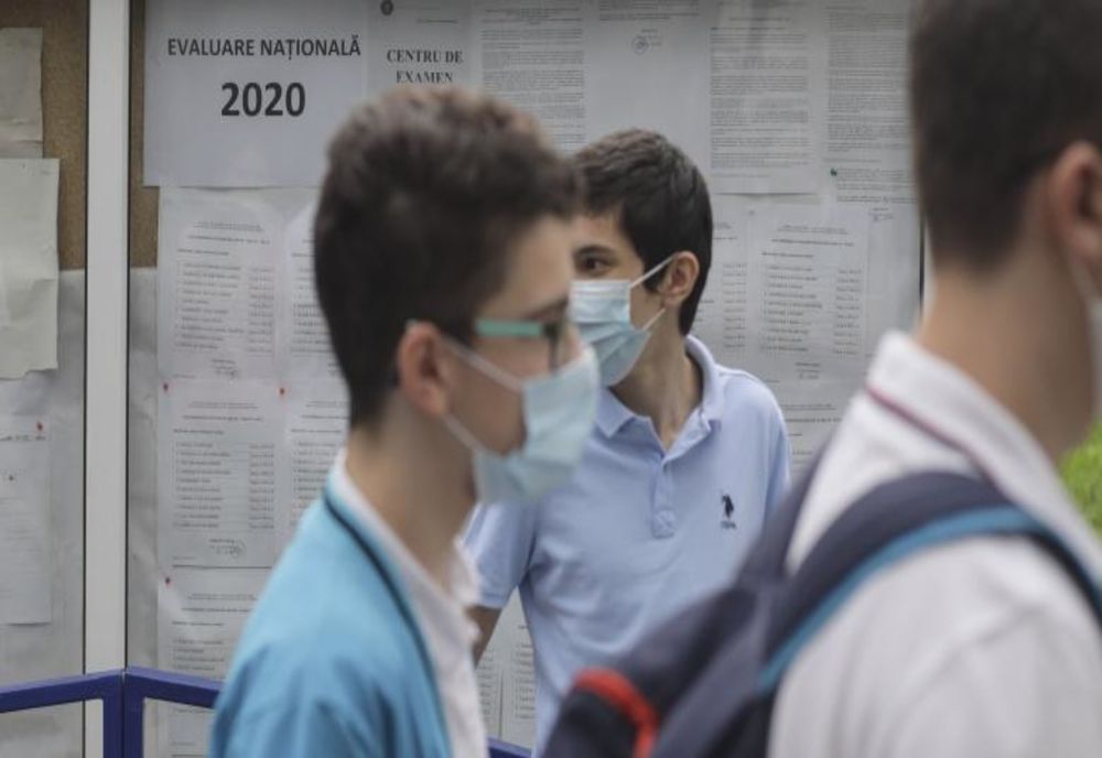 Aproape 80 de elevi covăsneni absenți de la prima probă a Evaluării Naționale. Un elev dat afară pentru că a încercat să copieze