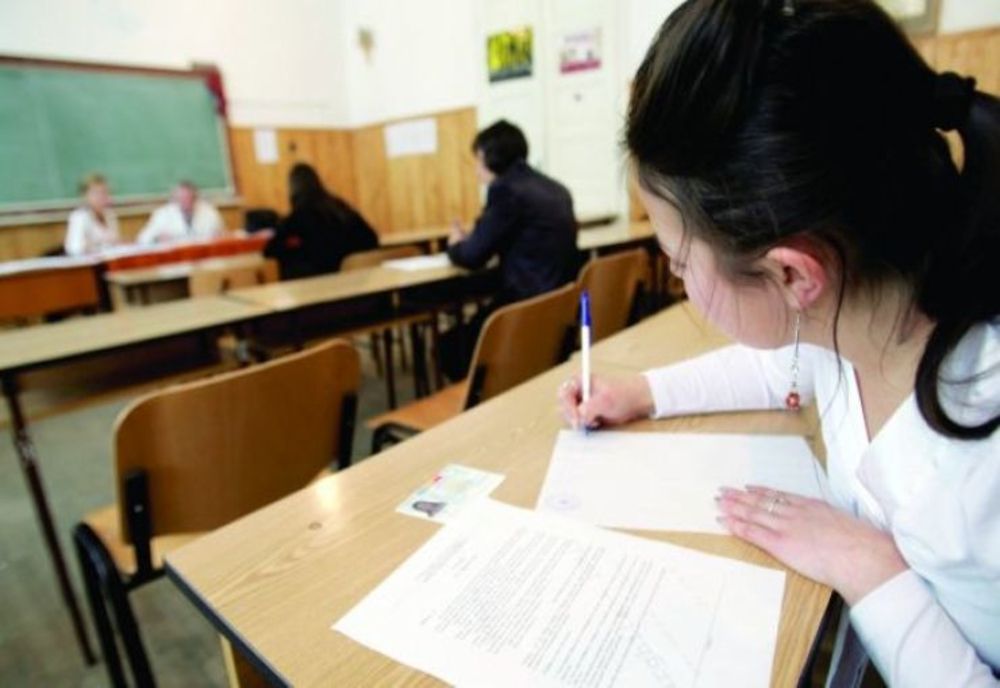 16 candidaţi nu s-au prezentat la proba la Limba maternă a examenului de BAC