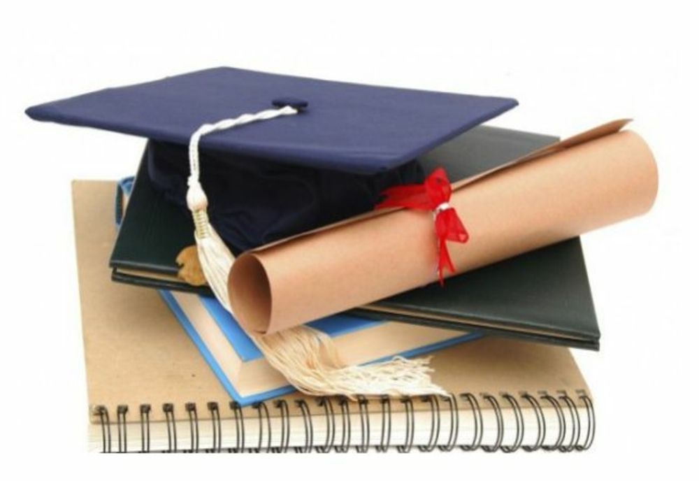 Până pe 29 ianuarie se pot depune dosarele pentru bursele acordate studenților din anii terminali