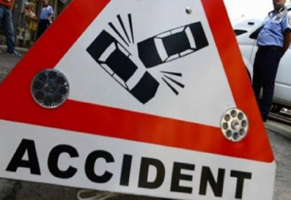 Femeie rănită într-un accident rutier, pe DN11