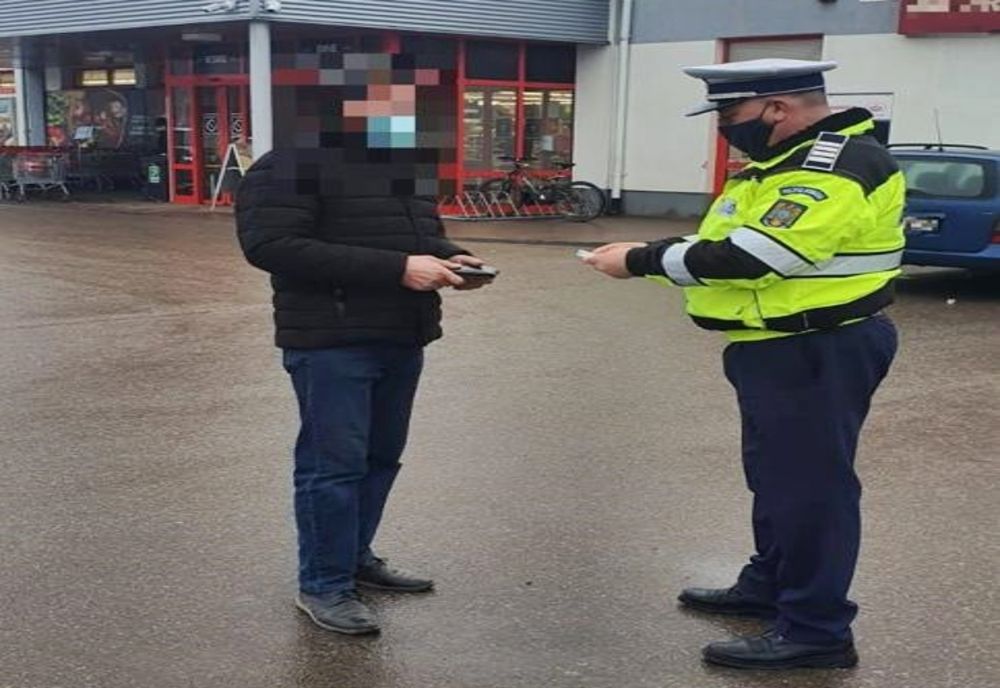 COVID-19. Aproape 500 de persoane verificate de polițiștii din Covasna