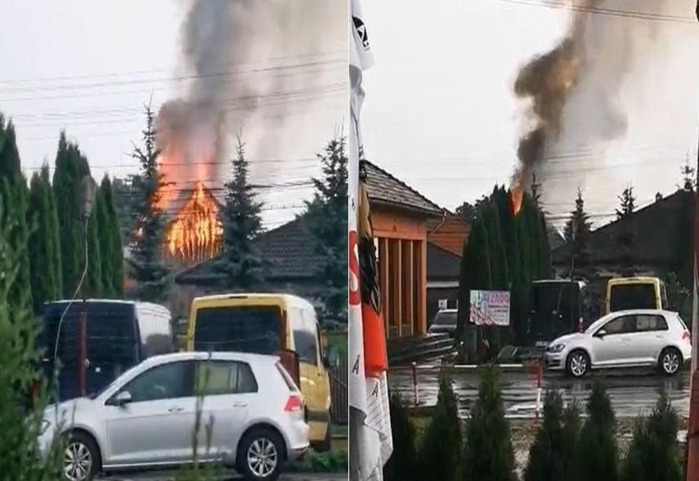 Magazie din Târgu Secuiesc, în flăcări din cauza unui trăsnet