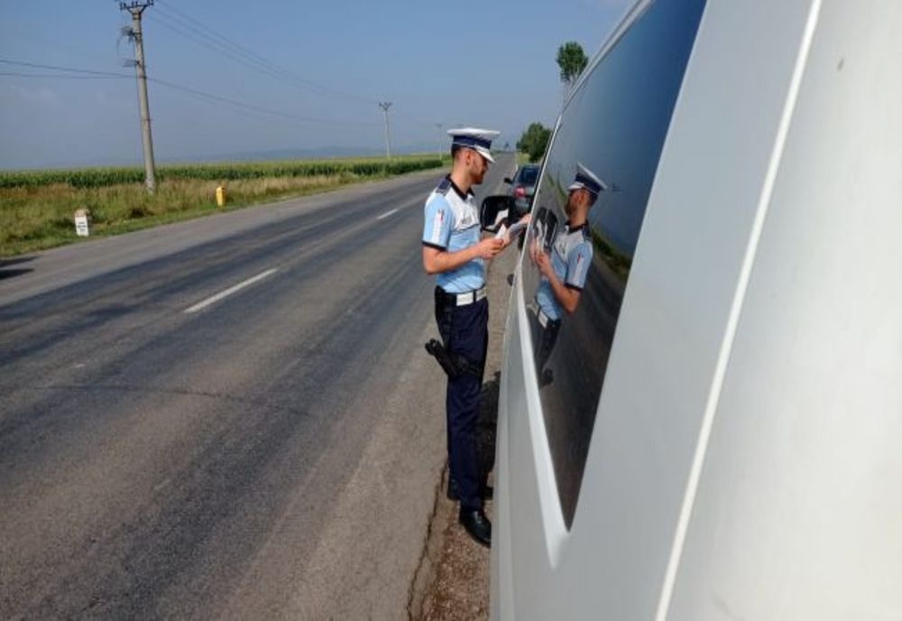 Polițiștii rutieri din Harghita și Covasna au dat amenzi, ieri, de aproape 4.300 de lei