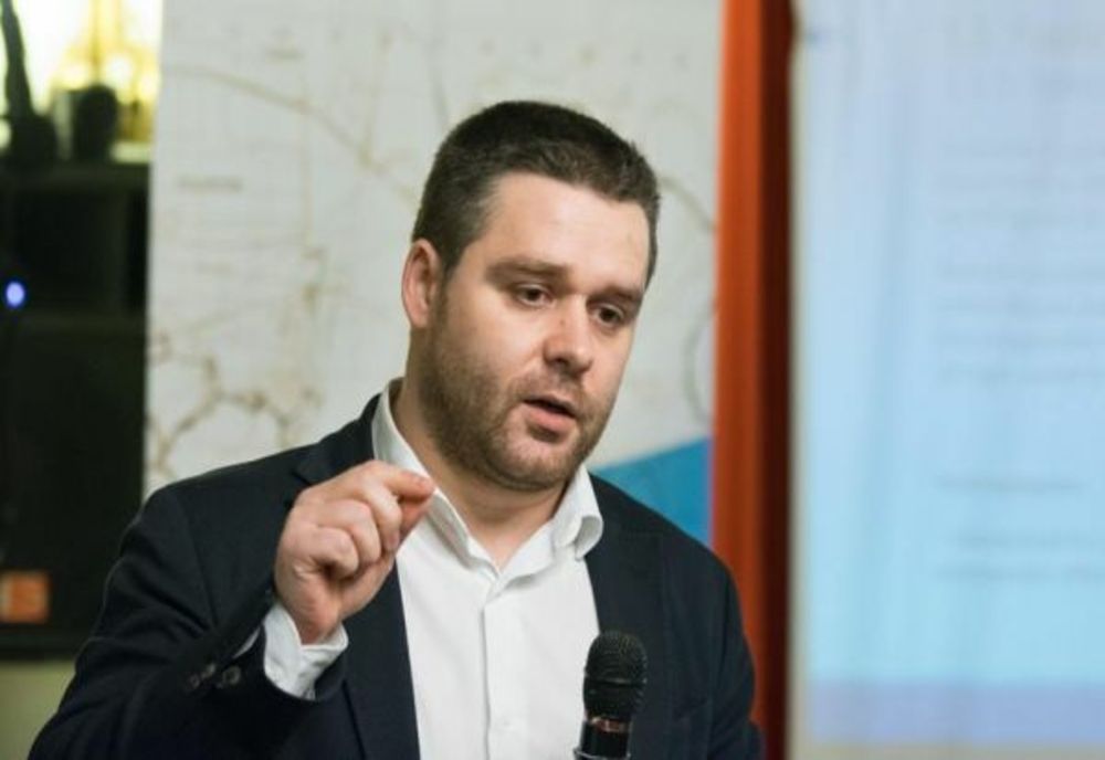 CIPRIAN CIUCU: „VOI VORBI DESPRE O CANDIDATURĂ LA PRIMĂRIA CAPITALEI DUPĂ CE GUVERNUL STABILEȘTE DATA ALEGERILOR”