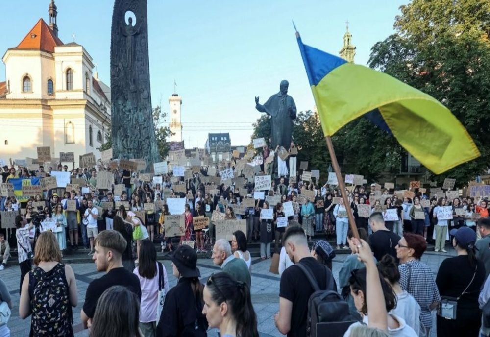 UCRAINA: PARLAMENTUL A APROBAT RESTABILIREA INDEPENDENŢEI INSTITUŢIILOR ANTICORUPŢIE