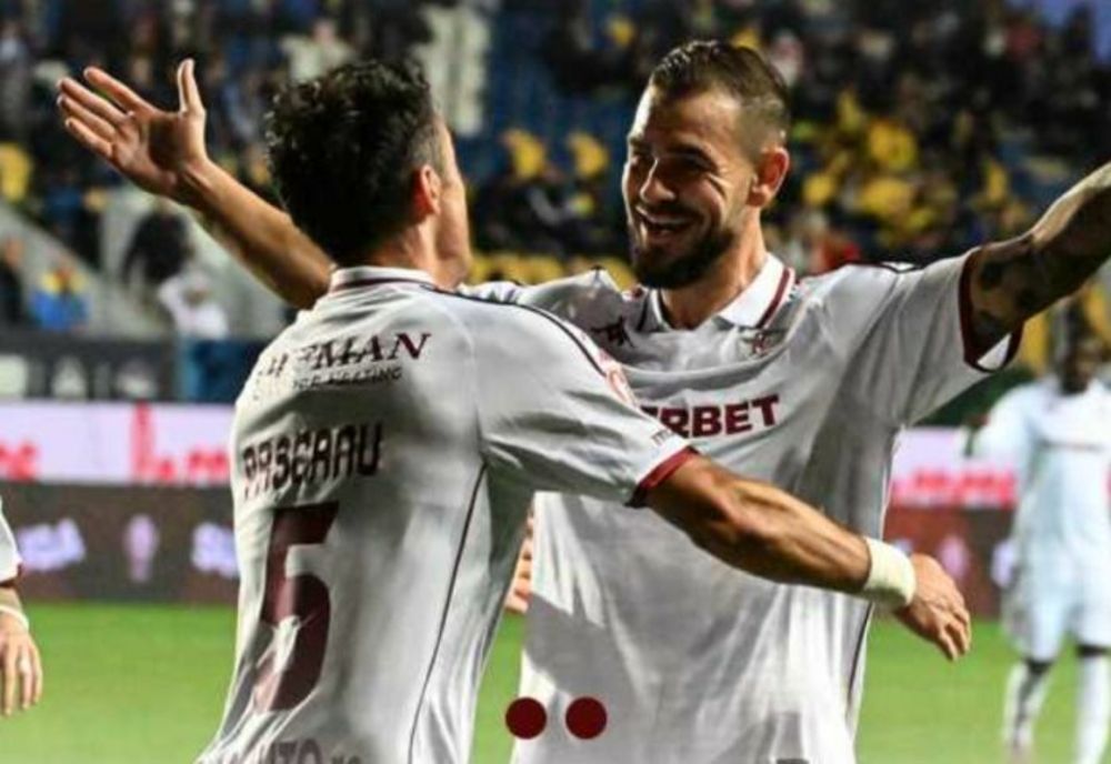 VIDEO FOTBAL: RAPID CÂȘTIGĂ 'PRIMVS DERBY', 1-0 CU PETROLUL, LA PLOIEȘTI, ÎN SUPERLIGĂ