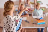 Peste 1 miliard de euro, estimarea pentru piața reală a meditațiilor. Câți profesori declară banii la ANAF