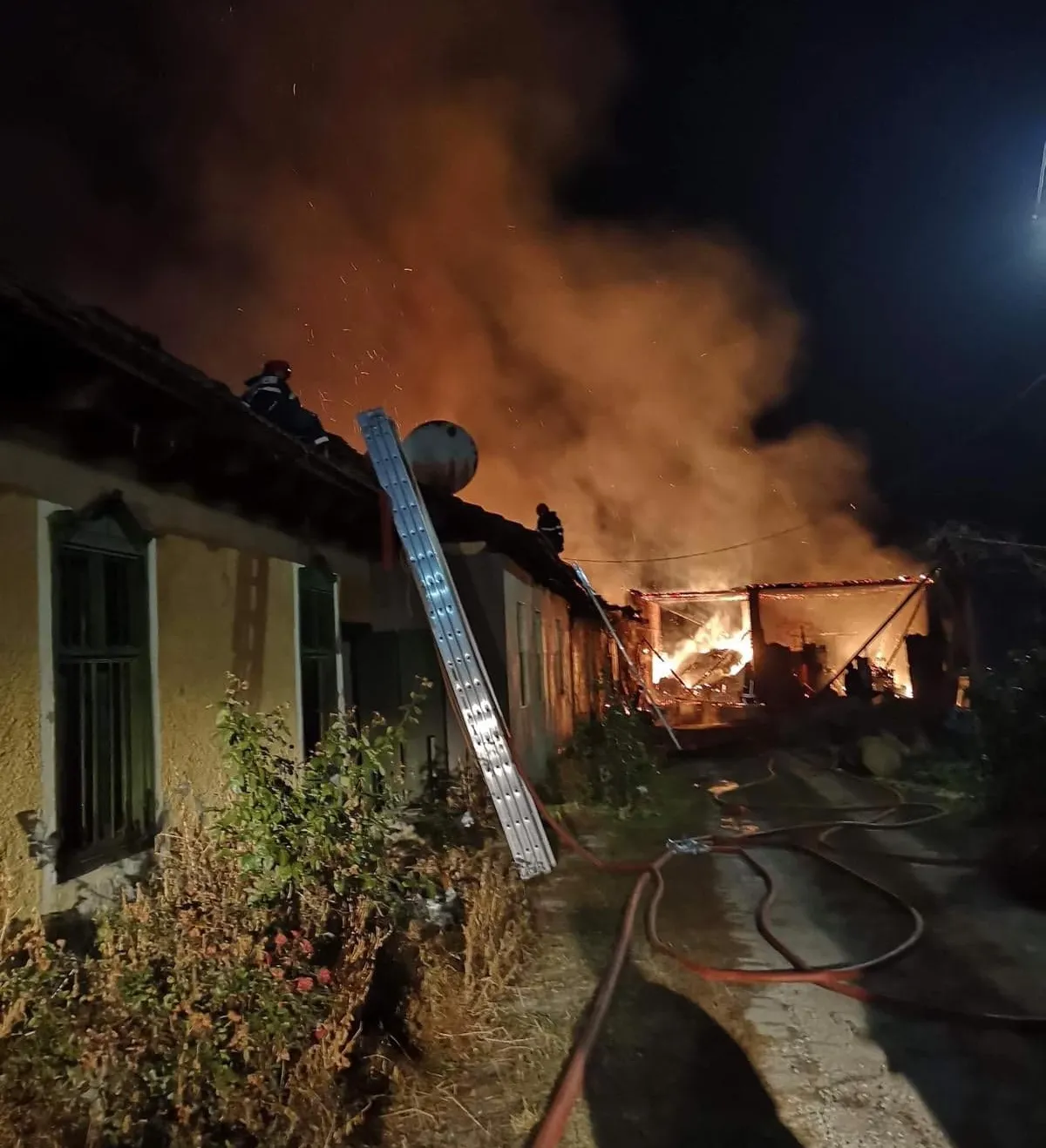 Isu incendiu