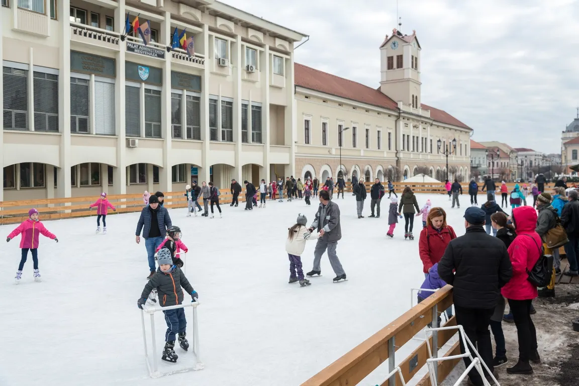 Patinoar centru Sfantu Gheorghe ianuarie 2018 Vargyasi - 04