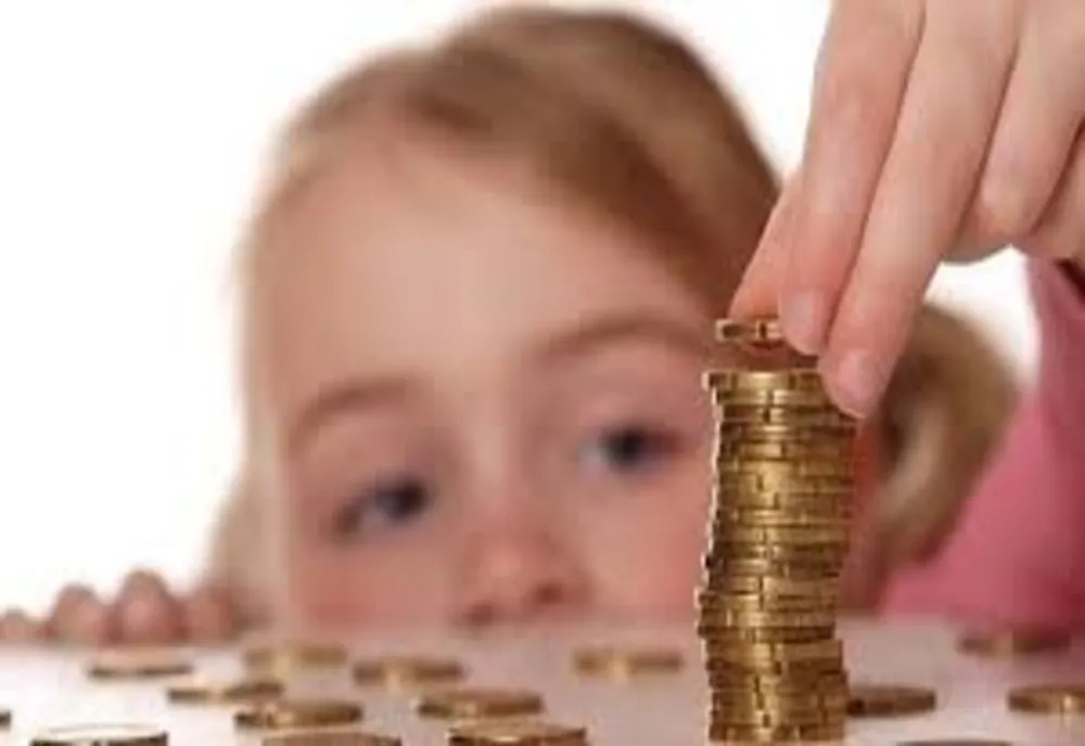 Preşedintele României a semnat decretul pentru dublarea alocaţiilor copiilor