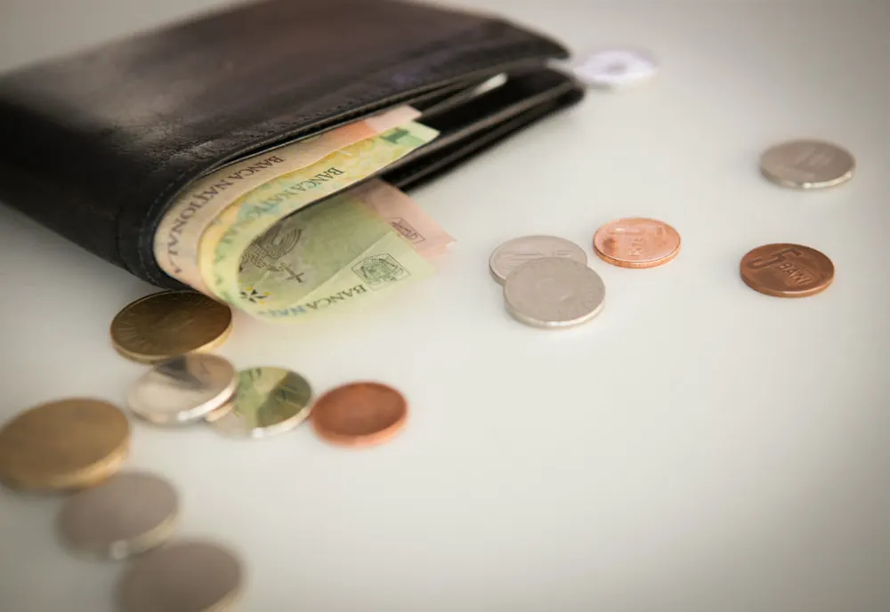Covasna, codaș la capitolul câștiguri salariale