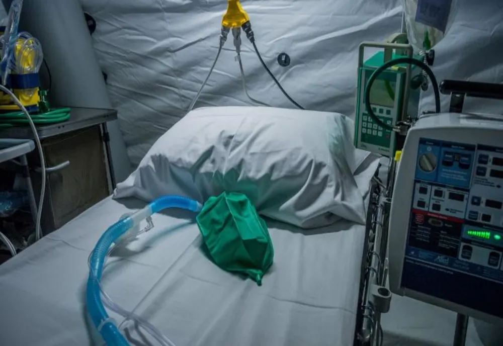 10 persoane infectate cu SARS-COV-2 au murit, în ultimele 24 de ore, în județul Covasna