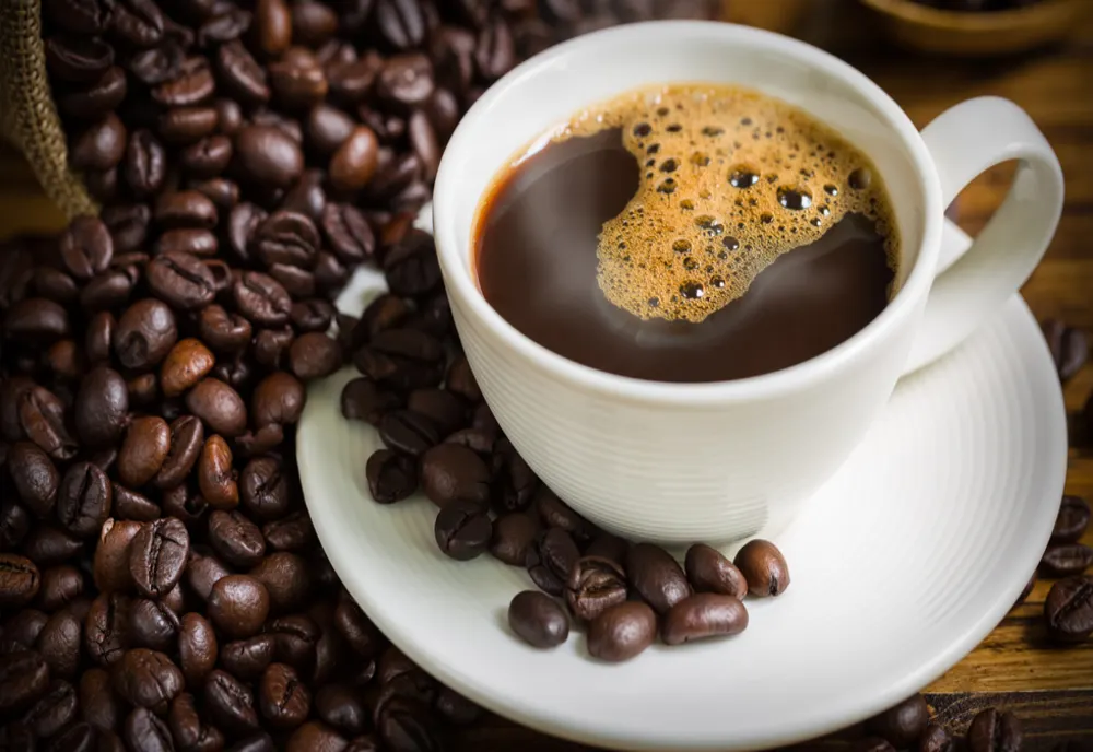 De ce nu ar trebui să bei cafea imediat după trezire. Sigur nu știai asta!