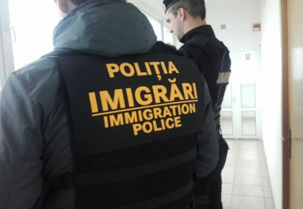 Decizii de returnare pentru doi bărbați din Sri Lanka