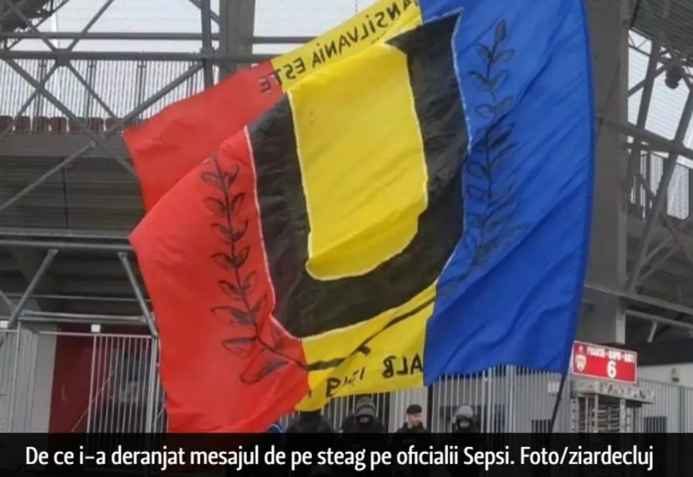 Incident la un meci de fotbal. Fanii "U" Cluj nu au fost lăsați cu steagul României pe stadionul celor de la Sepsi Sfântul Gheorghe