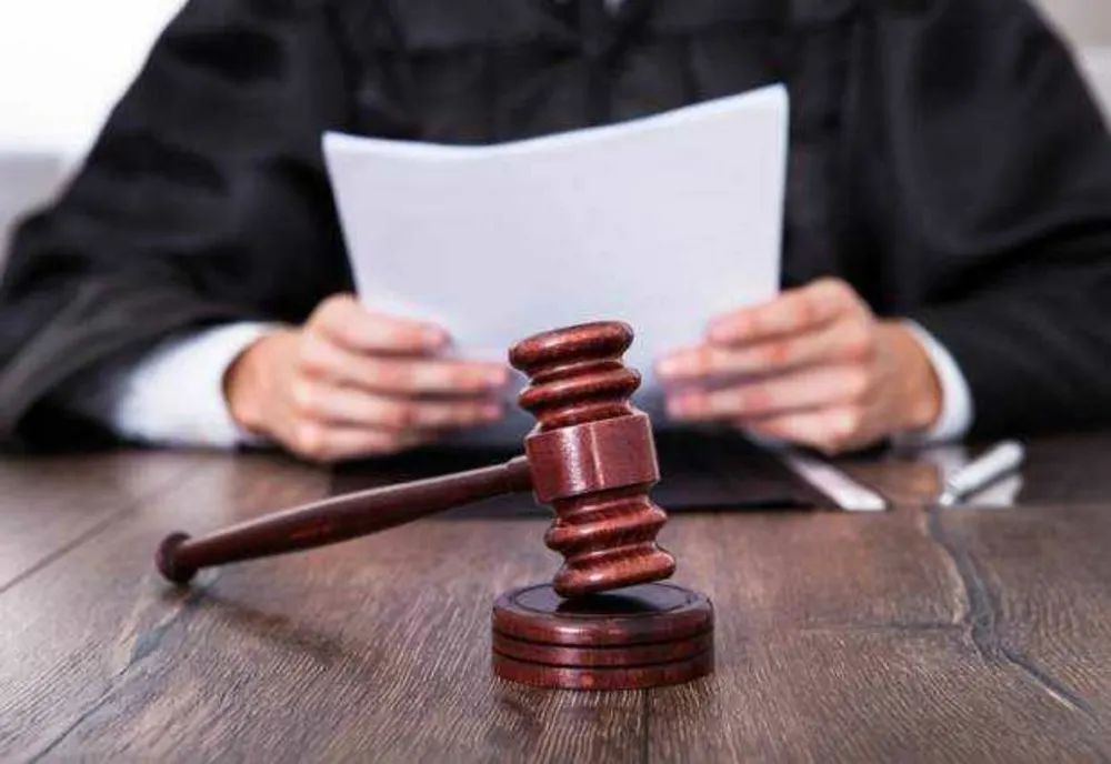 „Eroii” din justiție, pensii de peste 7.500 de euro, lux și opulență