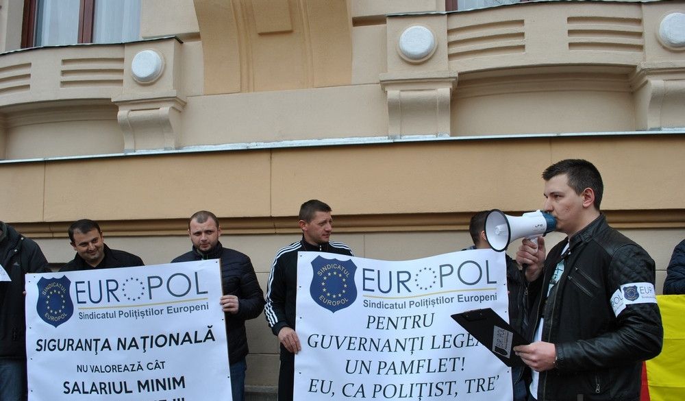 Protest de amploare al polițiștilor