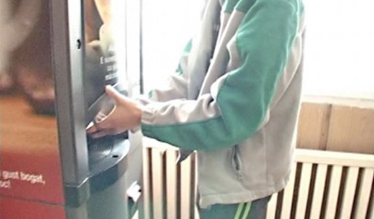 a76ae4ea1d6fe315af16b6f204cac29e_XL