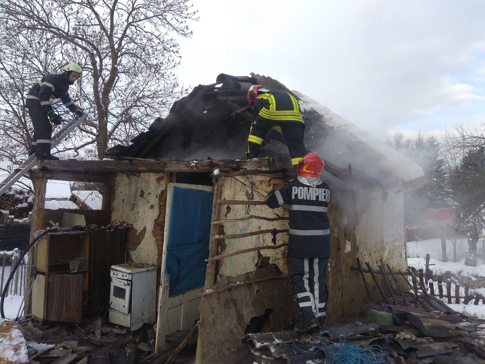 Incendiu casa Fotos ianuarie 2019