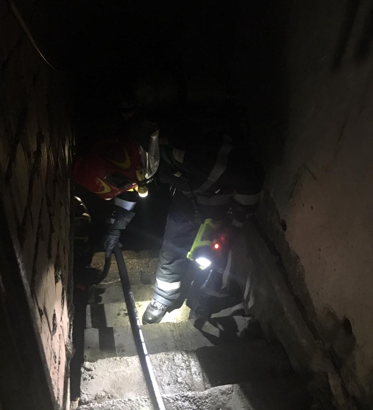Incendiu pompieri bloc Covasna ianuarie 2019 - 3