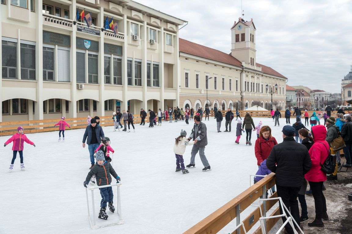 Patinoar centru Sfantu Gheorghe ianuarie 2018 Vargyasi - 04