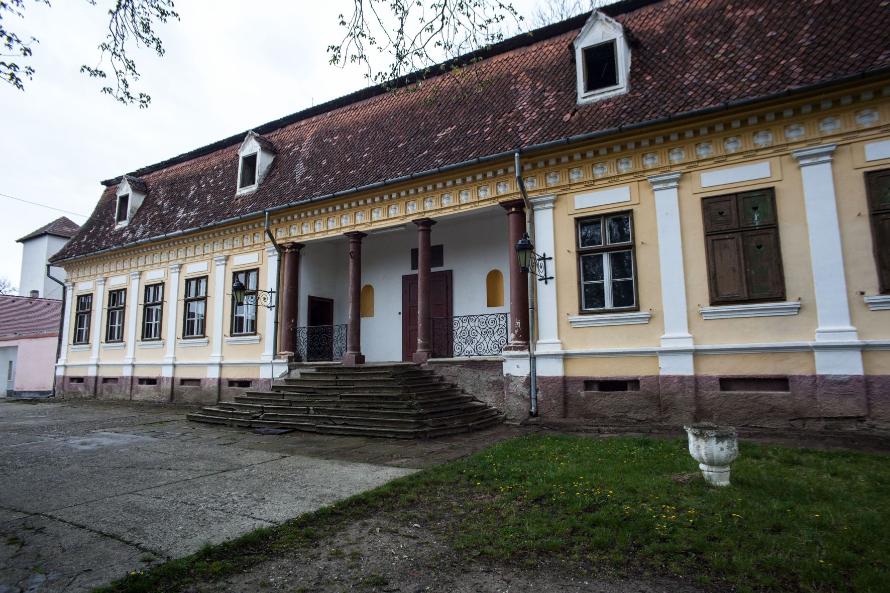 Oltszem Miko kastely