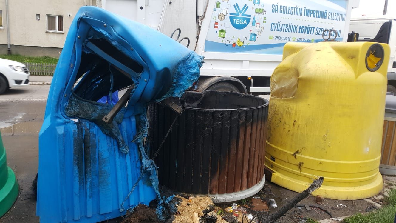 Container TEGA incendiat 4