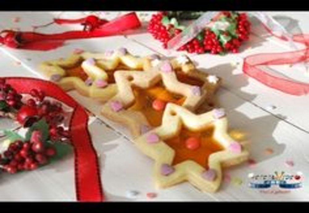 Ateliere de realizat bomboane din marțipan pentru pomul de Crăciun, la „Szimpla Lab” Sfântu Gheorghe