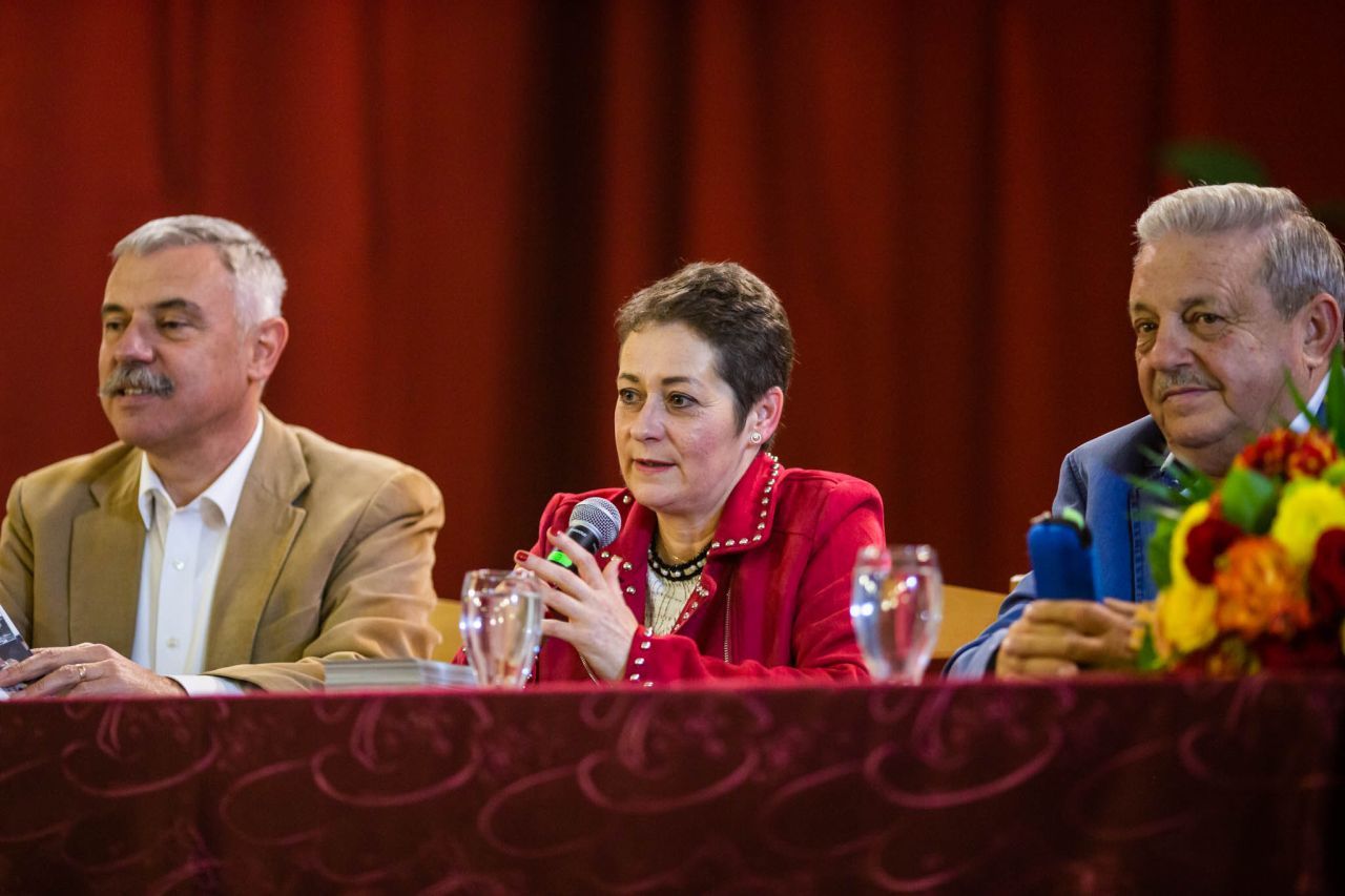 foto_Kocsis-B_Janos-beszelgetes_Szabo_Katival_Zagon-3923