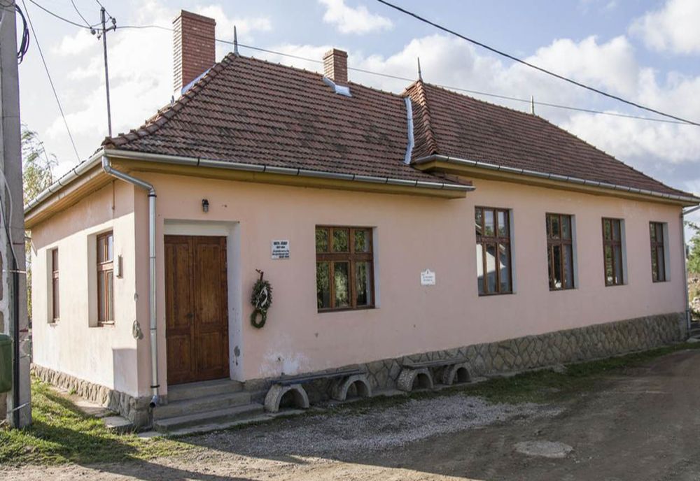 Patru Case de cultură reabilitate, inaugurate de Primăria Târgu Secuiesc la începutul anului viitor