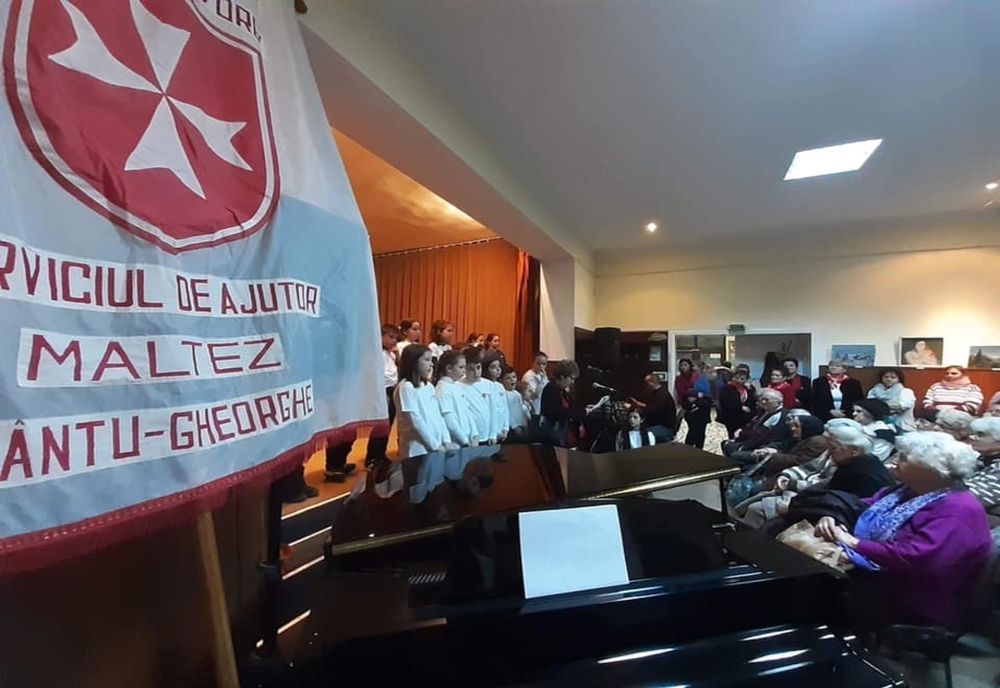Spectacol de Crăciun pentru vârstnici, oferit de Serviciul de Ajutor Maltez Sfântu Gheorghe