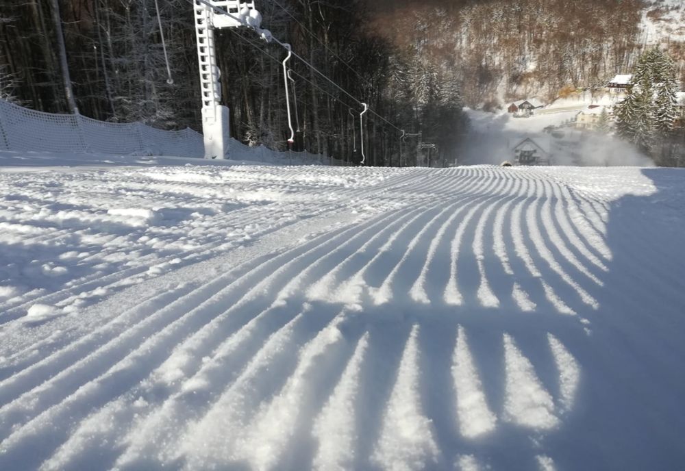 Se deschide pârtia mică de schi de la Șugaș Băi 