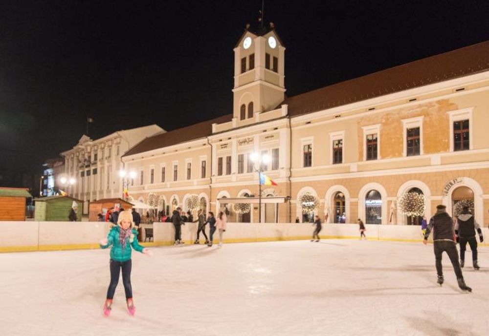Pârtia mică de schi din Șugaș Băi și patonoarul mobil din Sfântu Gheorghe se deschid în weekend 