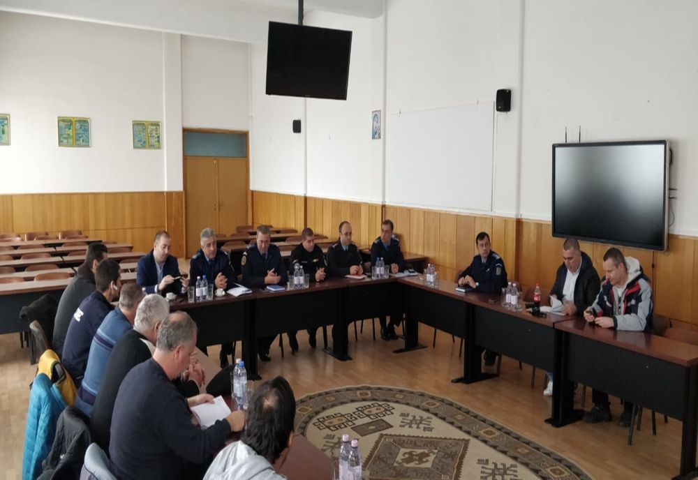 Jandarmii covăsneni - întâlnire pe tema prevenirii și combaterii violenţei pe durata competițiilor sportive din județ