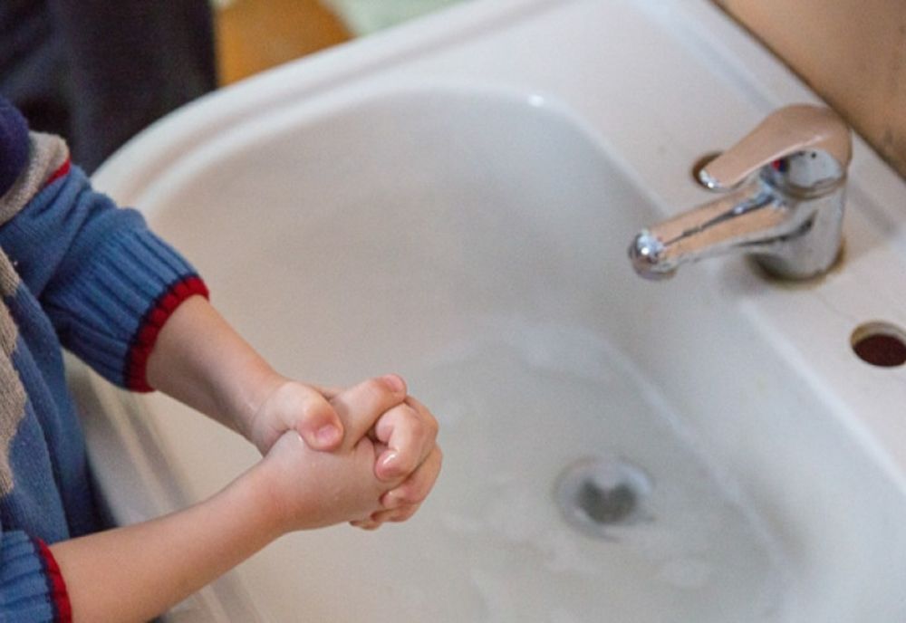 Grădinița "Napsugár" Sfântu Gheorghe, inclusă într-un program de susținere a igienei în școli, derulat de Crucea Roșie  