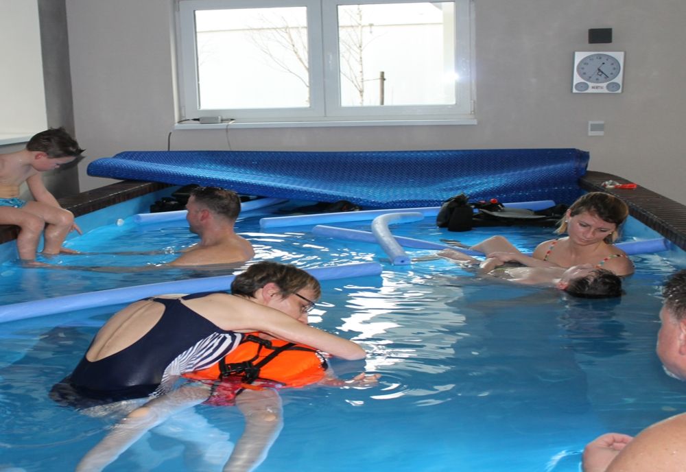 Aproape 50 de copii cu deficiențe, ajutați prin „Triunghiul succesului”. Programul se extinde