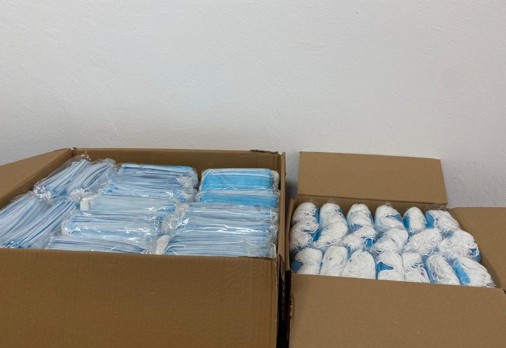 Măşti de protecţie şi dezinfectanţi pentru spitalele din oraşele Covasna şi Întorsura Buzăului