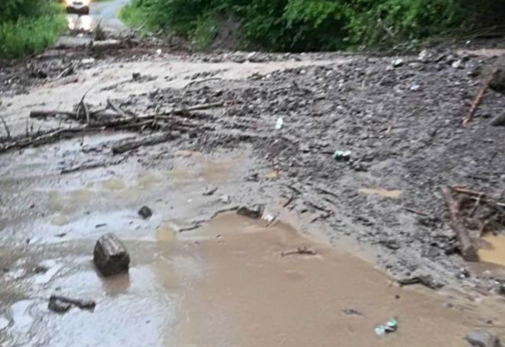 Probleme din cauza ploilor și în județul Covasna