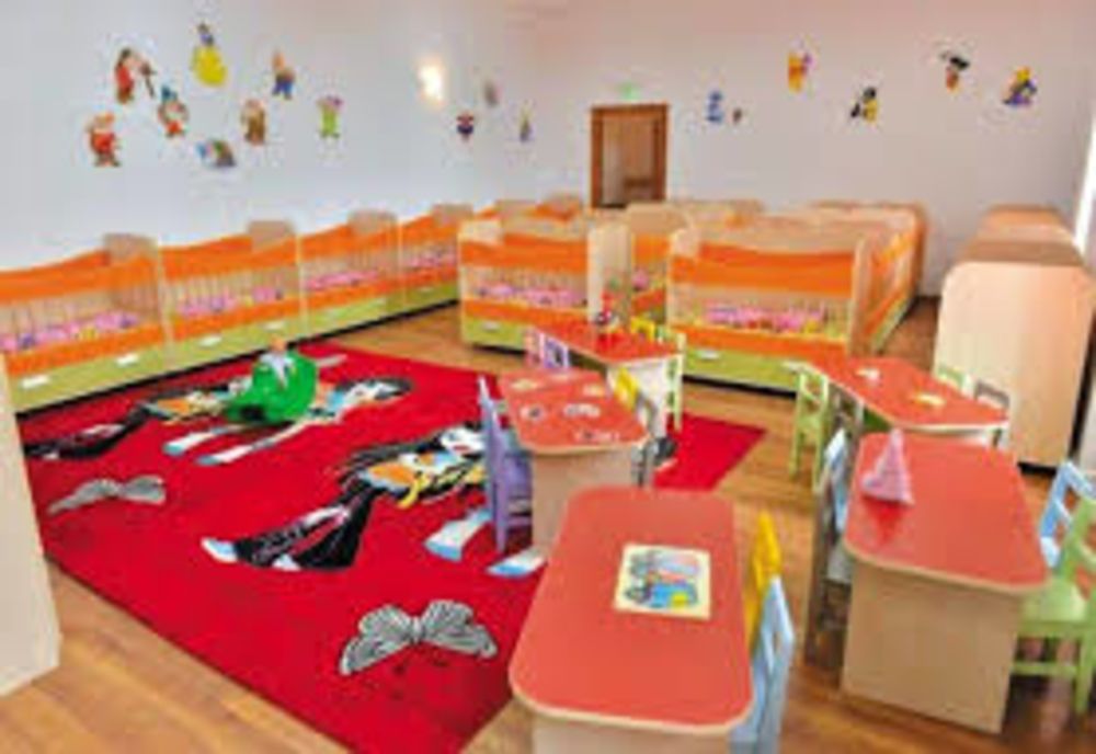 Piaţa agroalimentară din Sfântu Gheorghe rămâne deschisă. De astăzi și-au reluat activitatea şi creşele din oraş