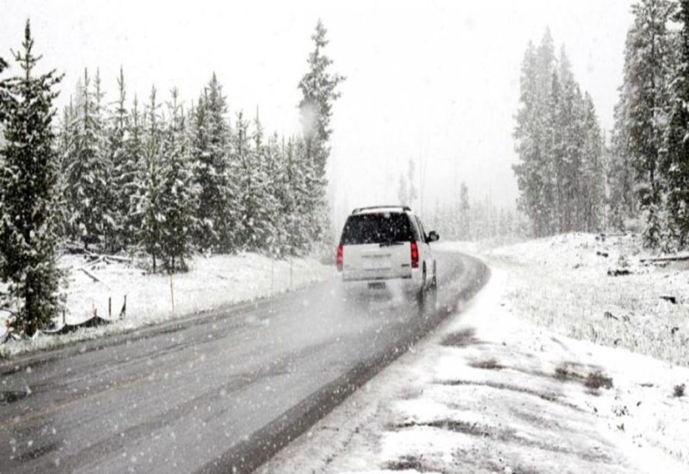 Informare meteo de ninsori, vânt și polei