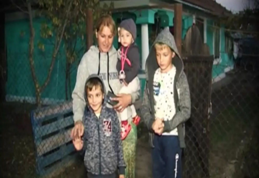 Familie din Videle, la limita supraviețuirii - trăiesc în frig și foamete. Mâncarea, un lux - VIDEO