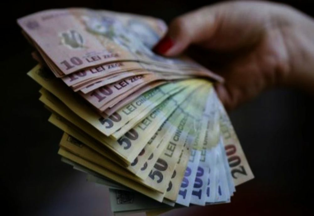 România, pe primele locuri în UE în topul cheltuielilor pentru locuință. Oamenii dau cei mai mulți bani pe facturi, utilități și alimente