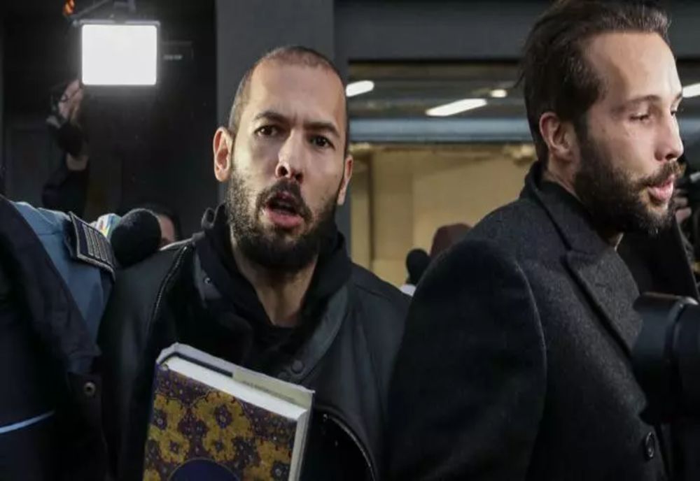 Frații Tate, din nou în fata judecătorilor! Milionarii britanici, așteptați să scoată ASUL DIN MÂNECĂ: cine este avocatul din SUA, prezent la proces