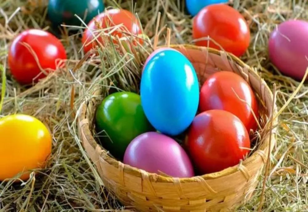 De ce trebuie să adaugi bicarbonat de sodiu în apă atunci când fierbi ouăle de Paște