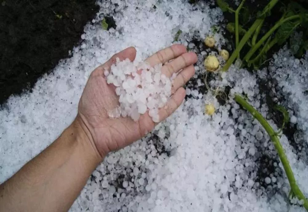 Ploi torențiale, descărcări electrice și grindină, în perioada următoare. ANM: Vom emite numeroase avertizări