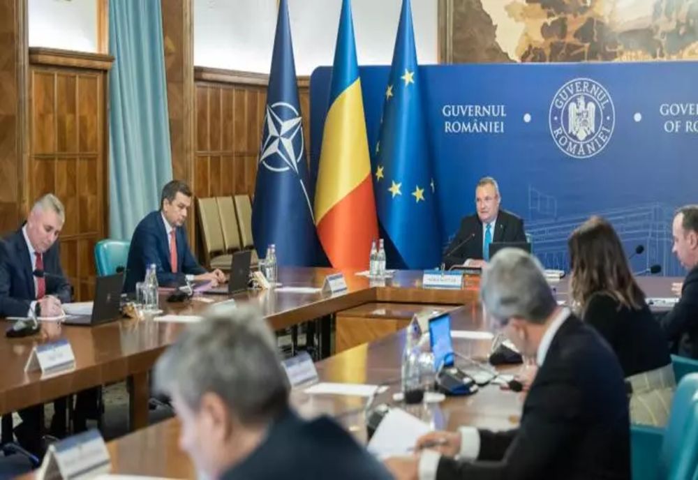 Salariile din administrația publică cresc, de la 1 iunie, la nivelul stabilit pentru anul 2022 prin legea salarizării unitare în sectorul public