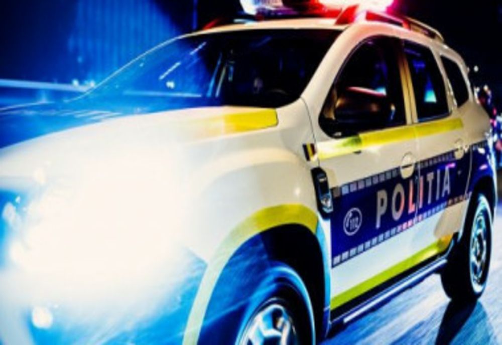 Polițistul care și-a descărcat arma în vecini a vrut să se sinucidă după atac: bărbatul, găsit umblând aproape dezbrăcat pe stradă, lucra de 22 de ani în sistem