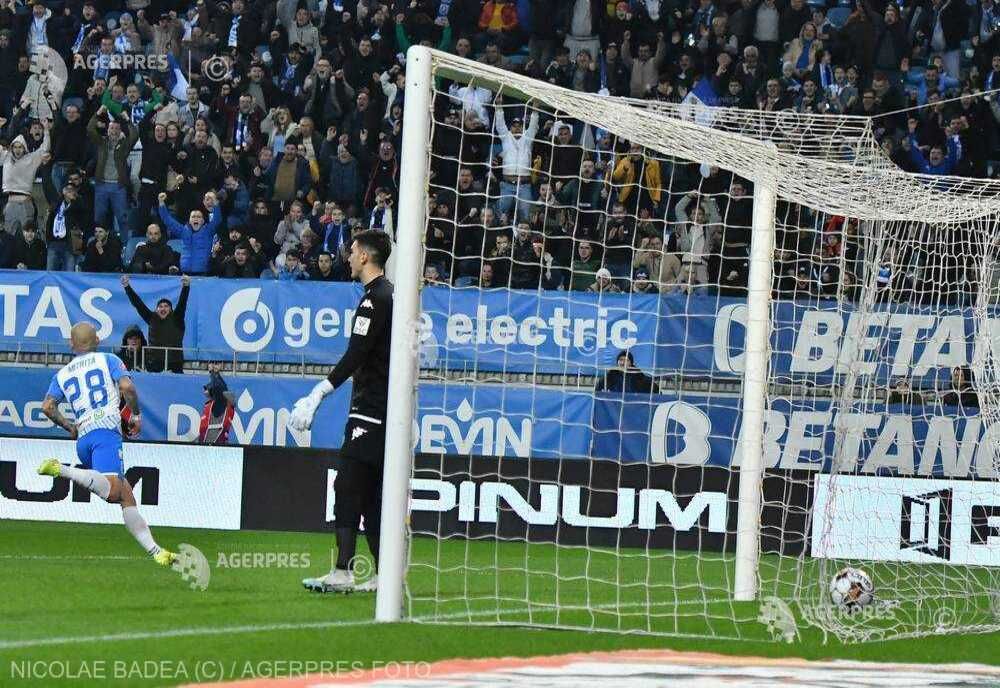 Fotbal: Universitatea Craiova - Rapid 1-1, în Superligă